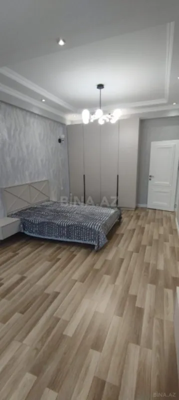 Satılır 2 otaqlı mənzil 95 m²