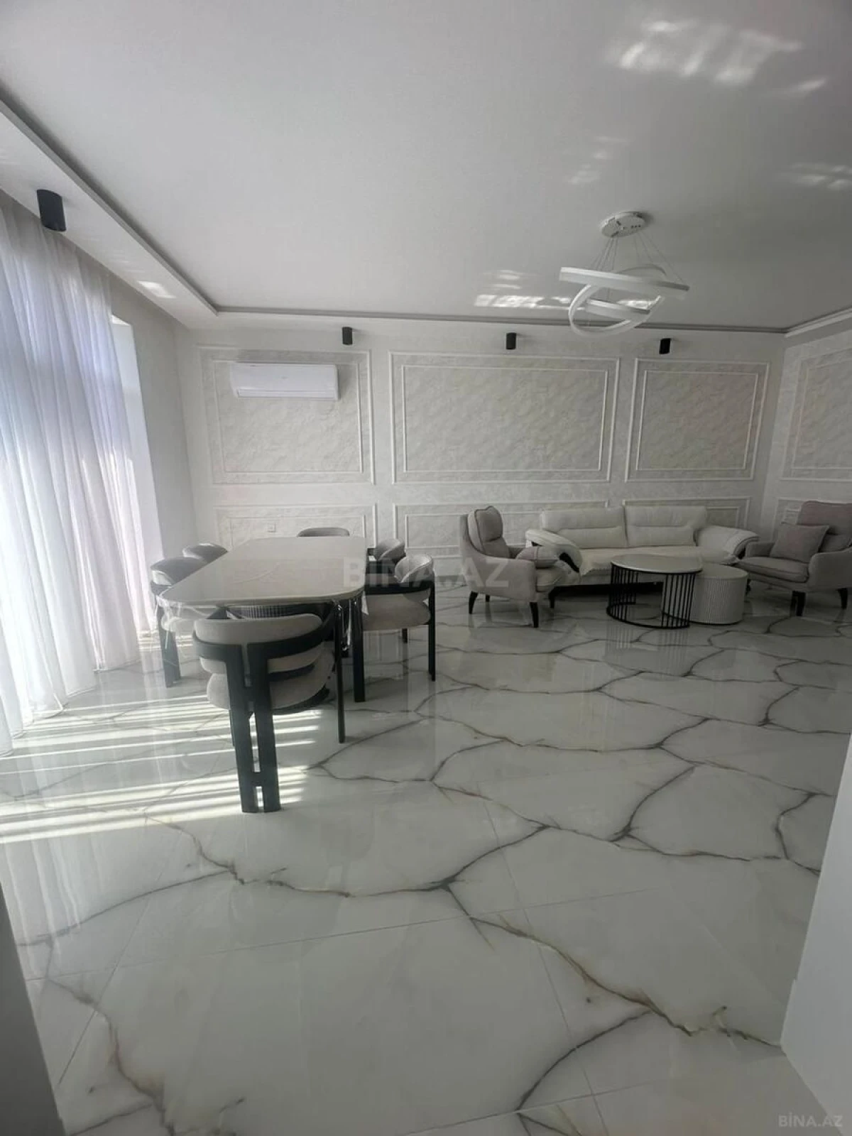 Kirayə verilir 4 otaqlı həyət evi 250 m²