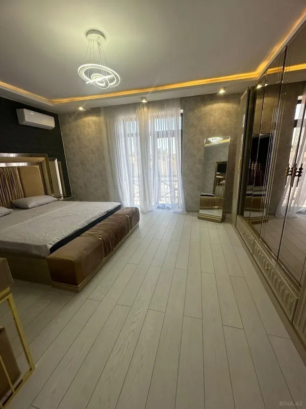 Kirayə verilir 4 otaqlı həyət evi 250 m²