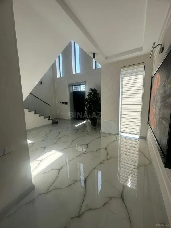 Kirayə verilir 4 otaqlı həyət evi 250 m²