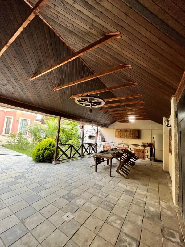 Kirayə verilir 4 otaqlı həyət evi 200 m²