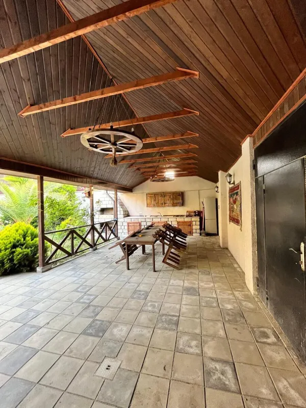 Kirayə verilir 4 otaqlı həyət evi 200 m²