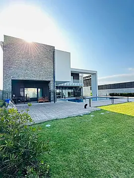 Kirayə verilir 4 otaqlı həyət evi 250 m²