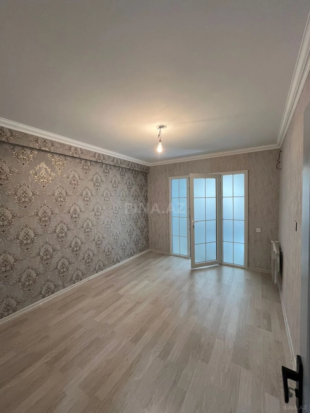 Satılır 2 otaqlı mənzil 56.5 m²