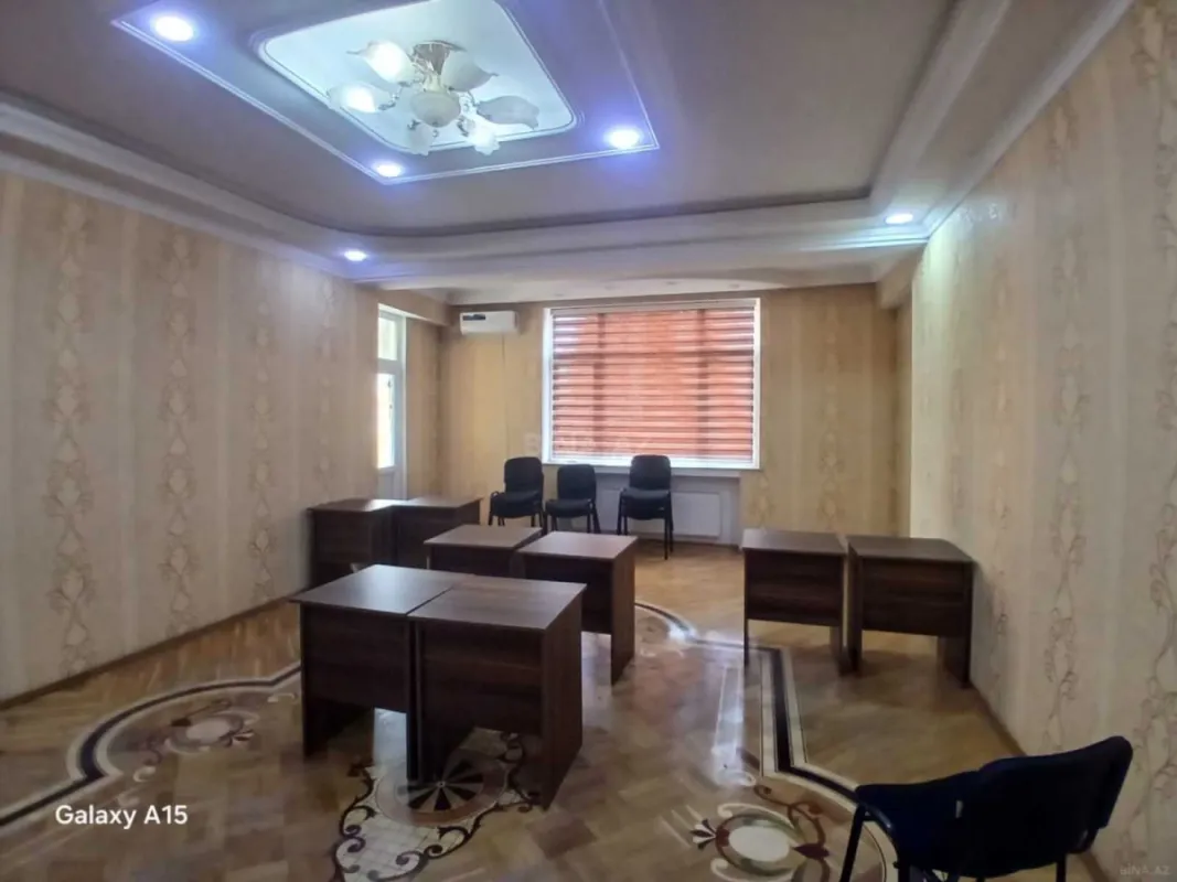 Kirayə verilir 4 otaqlı ofis 150 m²