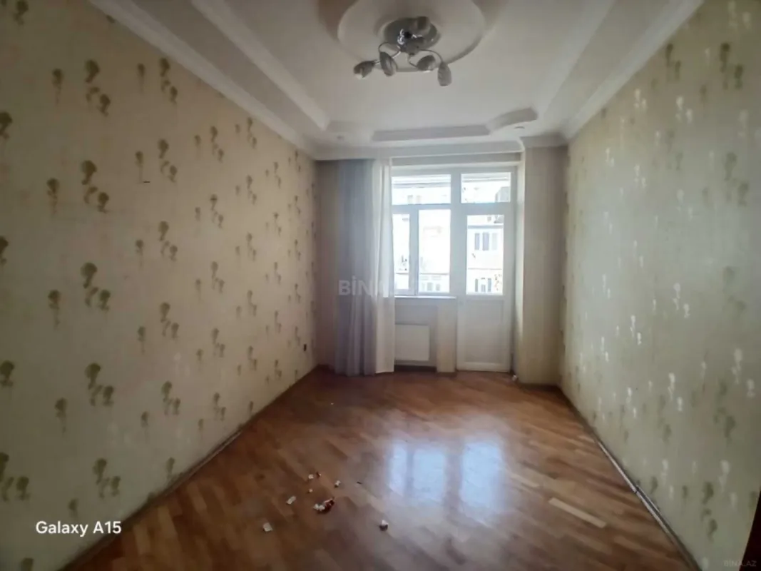 Kirayə verilir 4 otaqlı ofis 150 m²