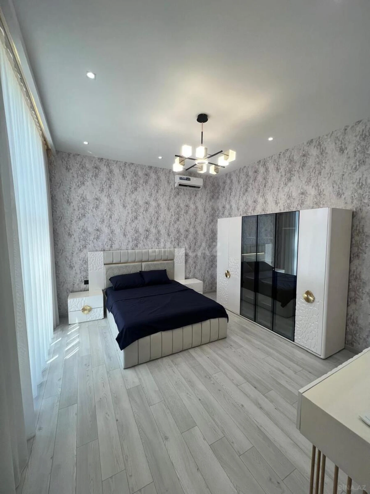 Kirayə verilir 4 otaqlı həyət evi 360 m²