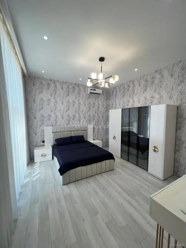 Kirayə verilir 4 otaqlı həyət evi 360 m²