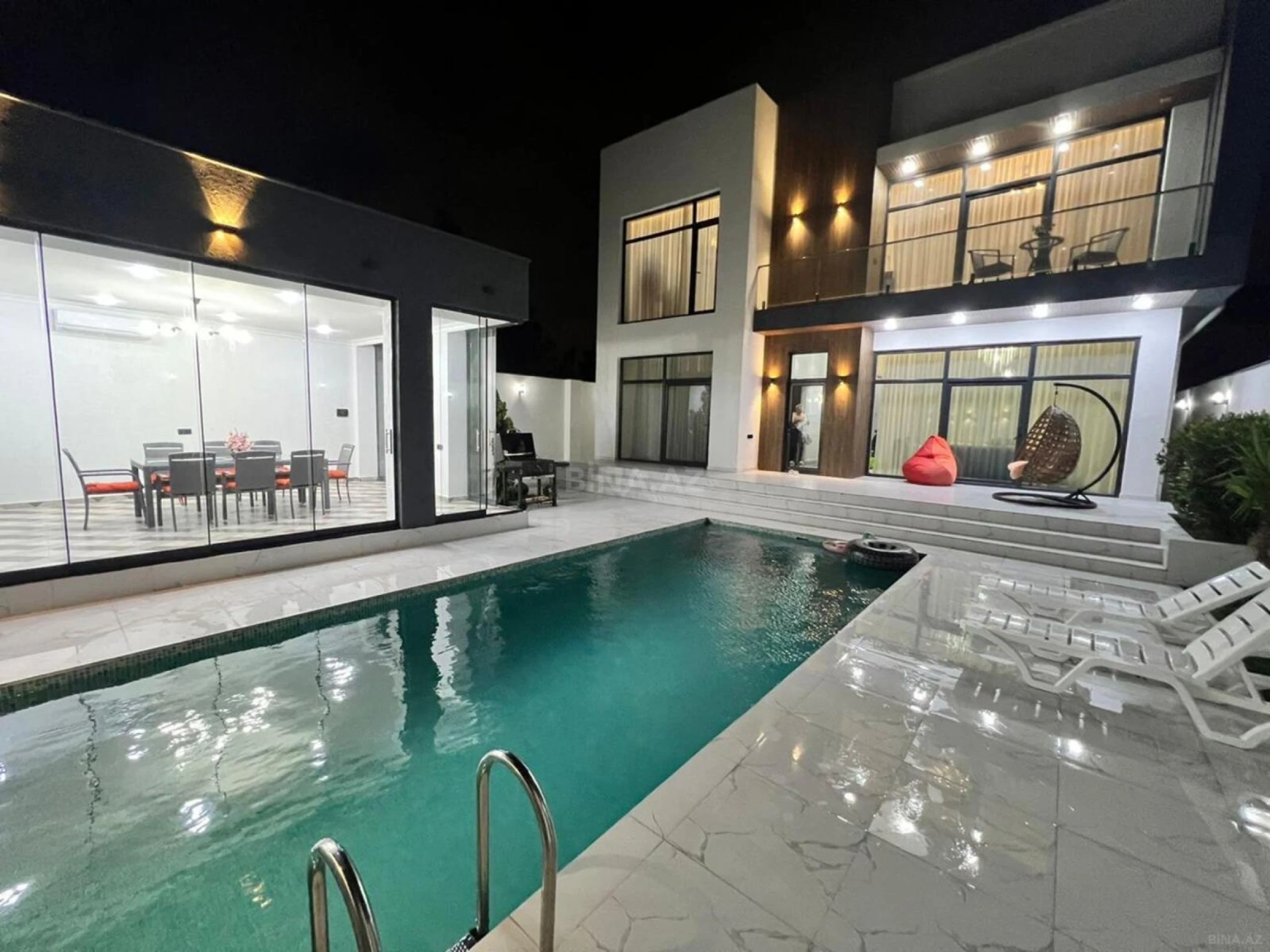 Kirayə verilir 4 otaqlı həyət evi 360 m²