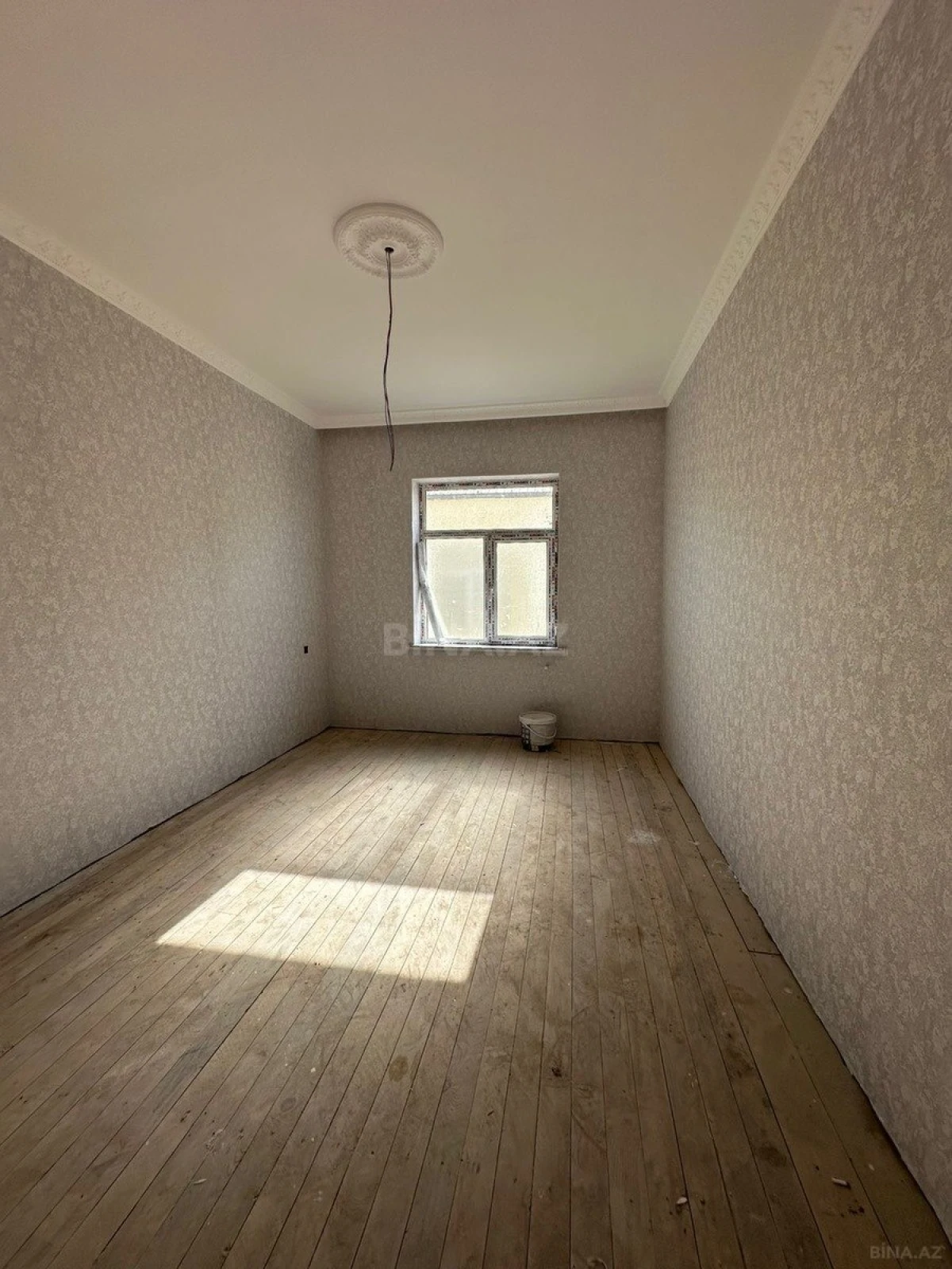 Satılır 4 otaqlı həyət evi 140 m²