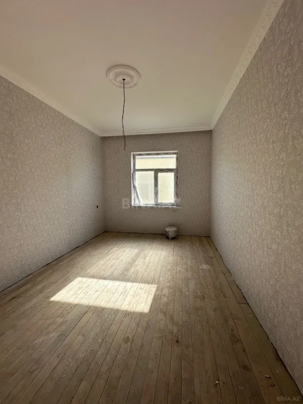 Satılır 4 otaqlı həyət evi 140 m²