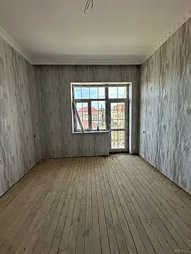 Satılır 4 otaqlı həyət evi 140 m²