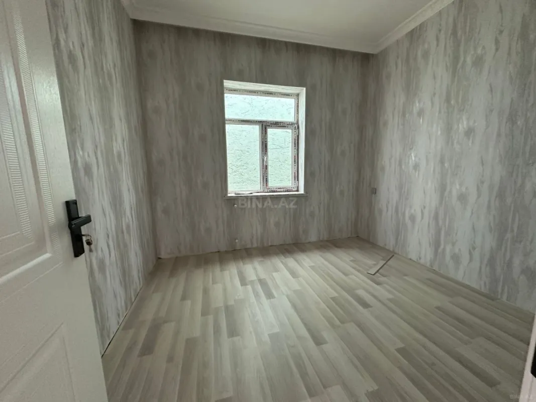 Satılır 6 otaqlı həyət evi 180 m²