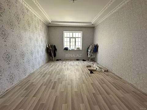 Satılır 6 otaqlı həyət evi 180 m²