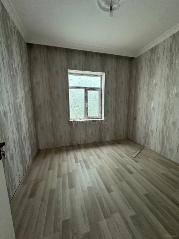 Satılır 6 otaqlı həyət evi 180 m²