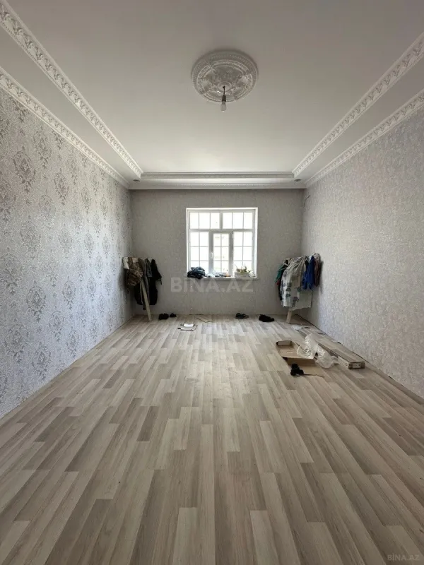 Satılır 6 otaqlı həyət evi 180 m²