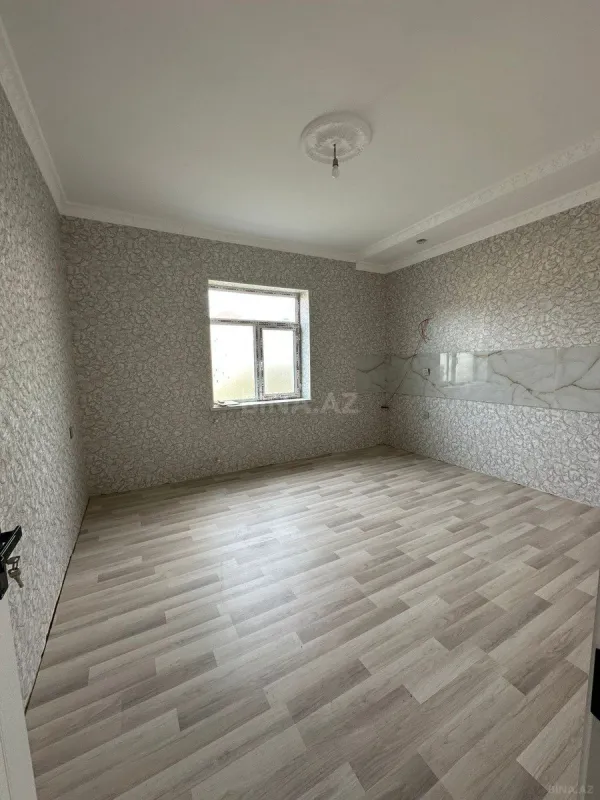 Satılır 6 otaqlı həyət evi 180 m²