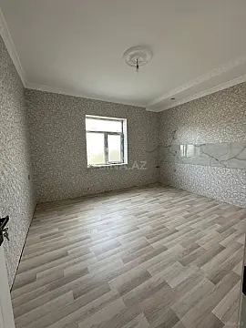 Satılır 6 otaqlı həyət evi 180 m²
