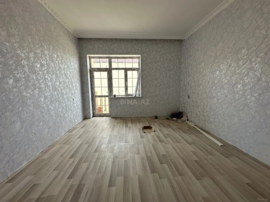 Satılır 6 otaqlı həyət evi 180 m²