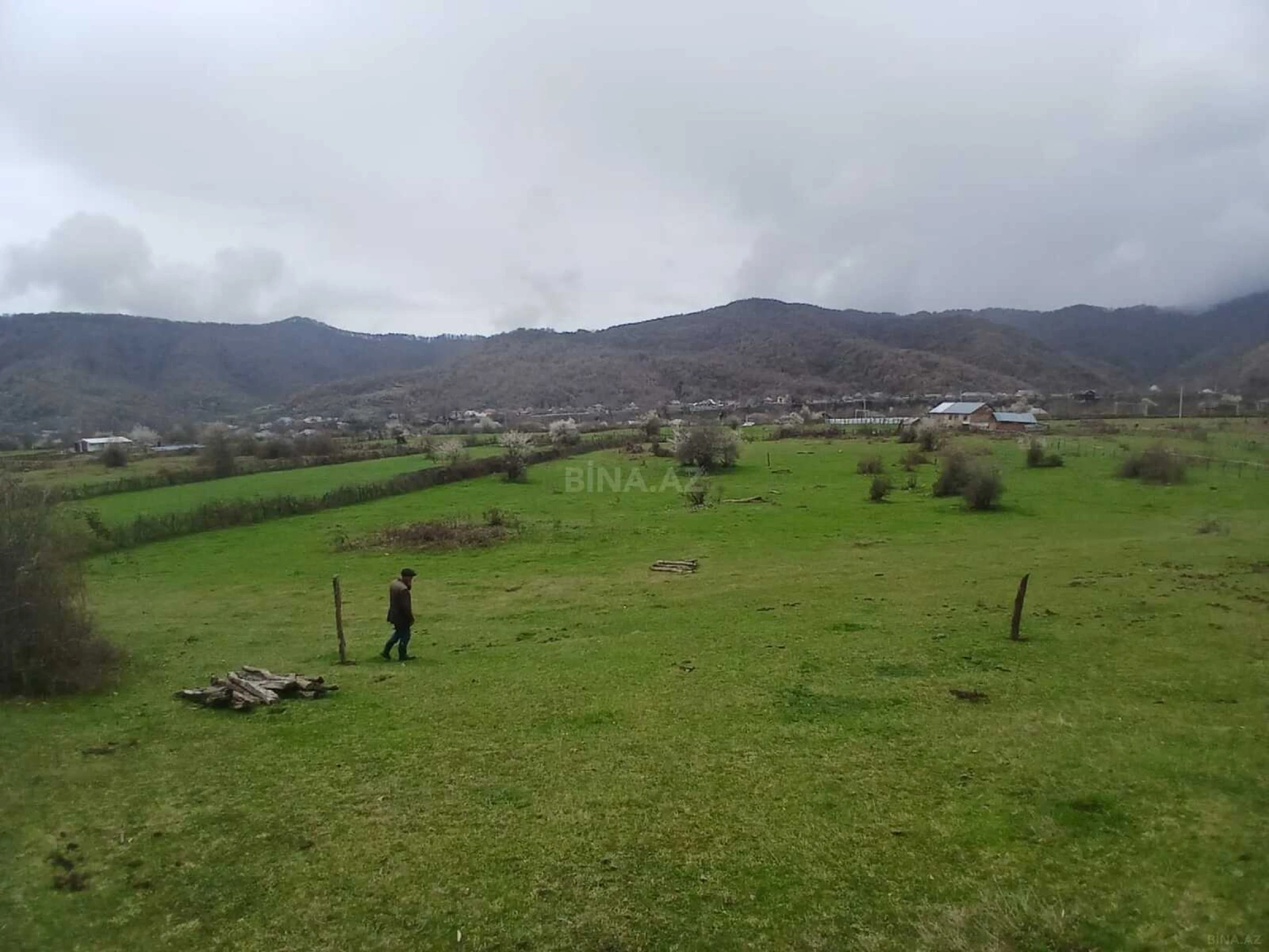 Satılır torpaq sahəsi 23 m²