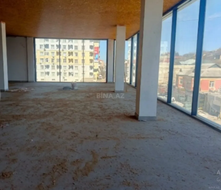 Kirayə verilir obyekt 950 m²