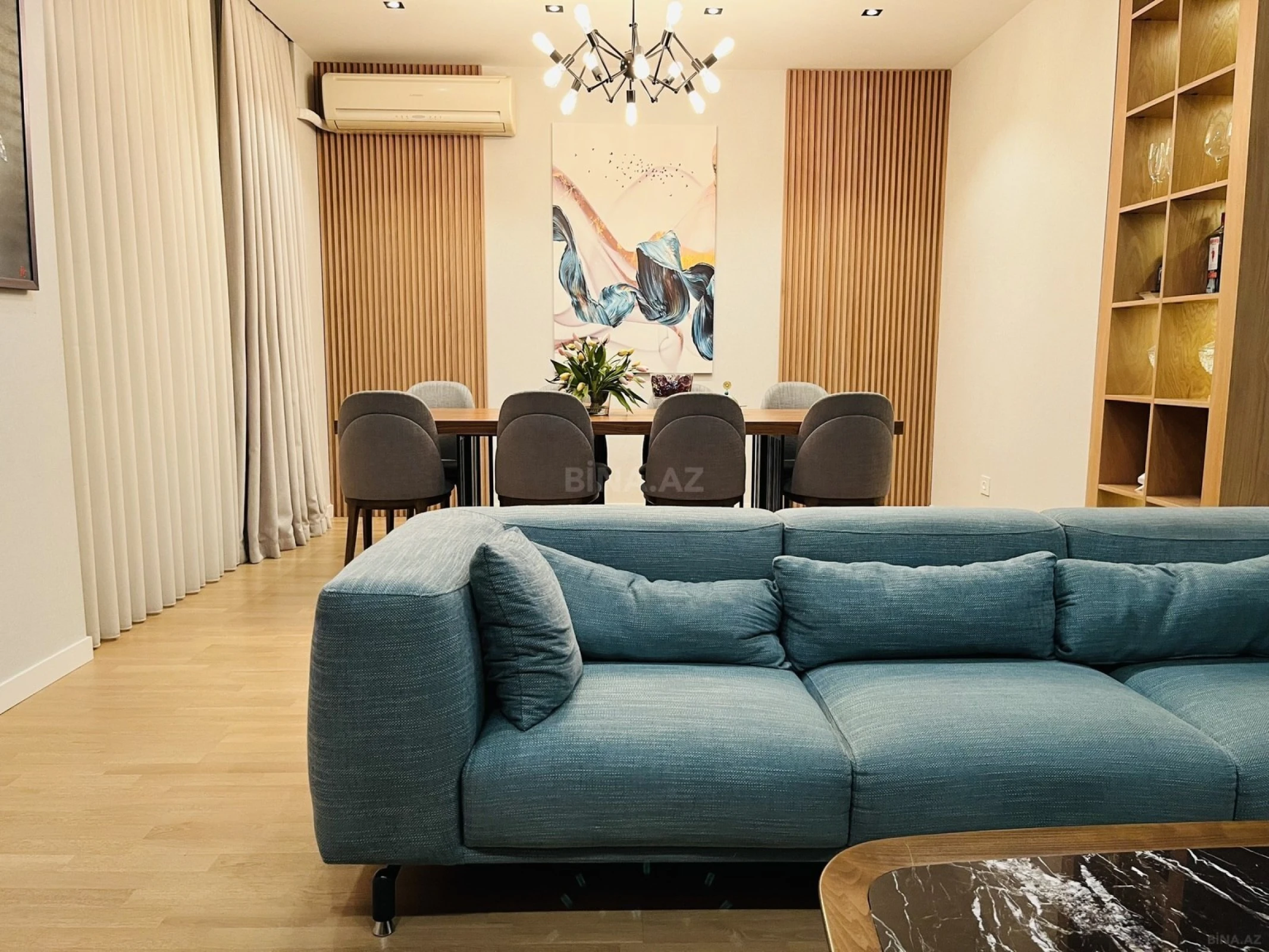 Satılır 3 otaqlı mənzil 148.5 m²