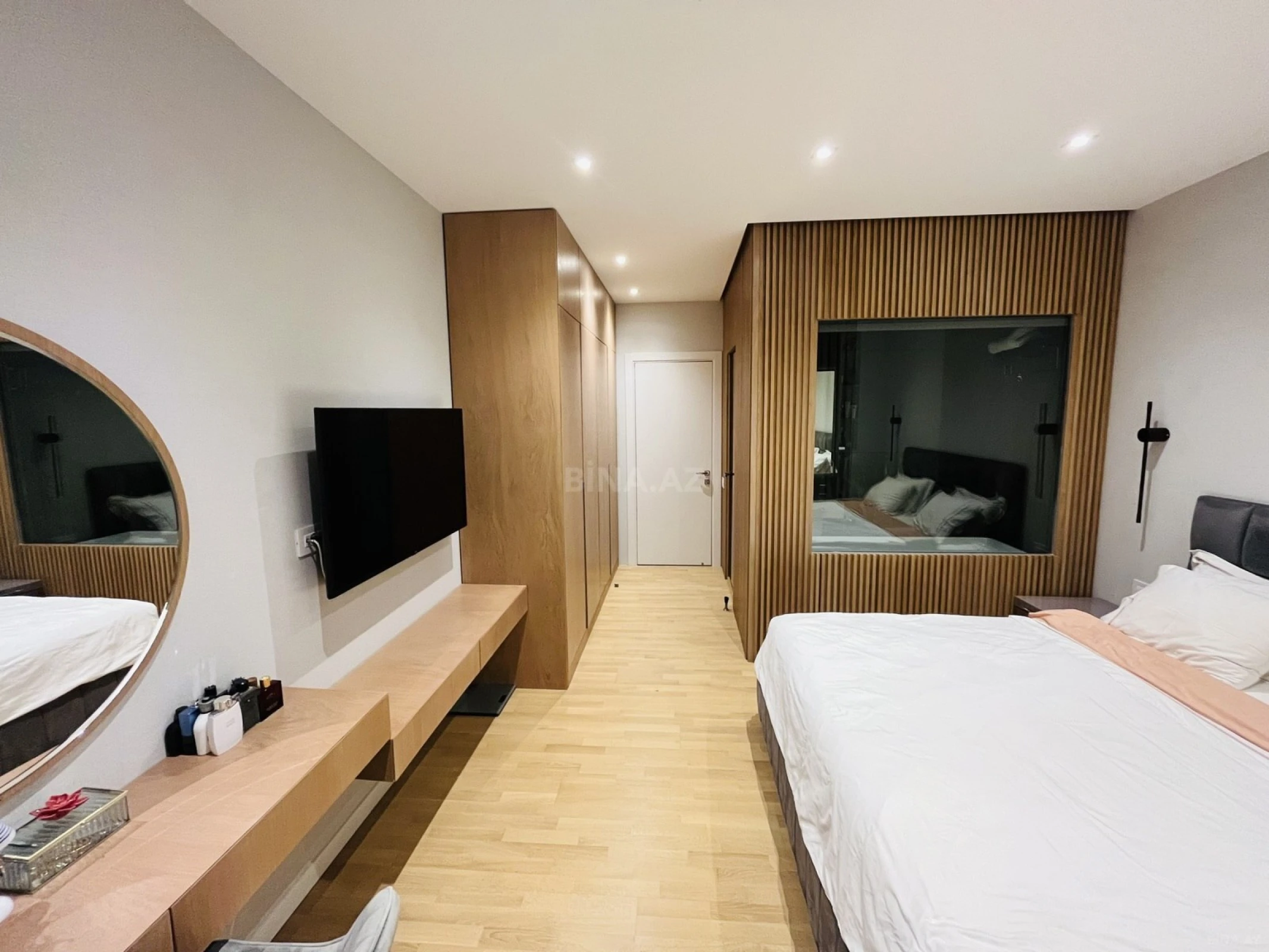 Satılır 3 otaqlı mənzil 148.5 m²