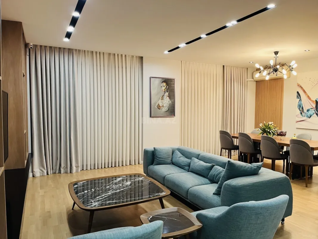 Satılır 3 otaqlı mənzil 148.5 m²