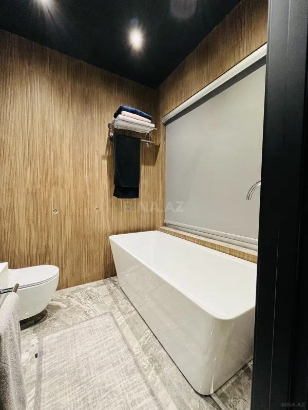 Satılır 3 otaqlı mənzil 148.5 m²
