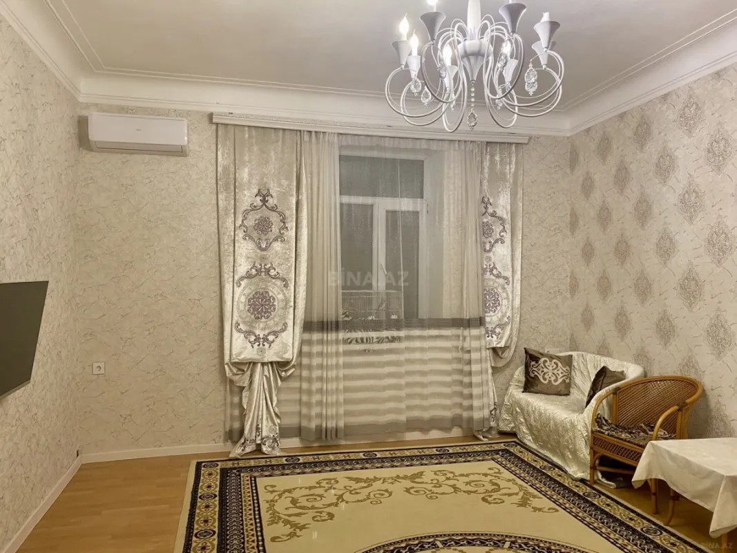 Kirayə verilir 2 otaqlı mənzil 60 m²