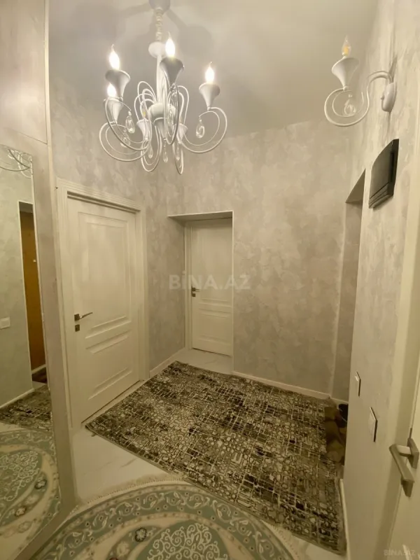 Kirayə verilir 2 otaqlı mənzil 60 m²