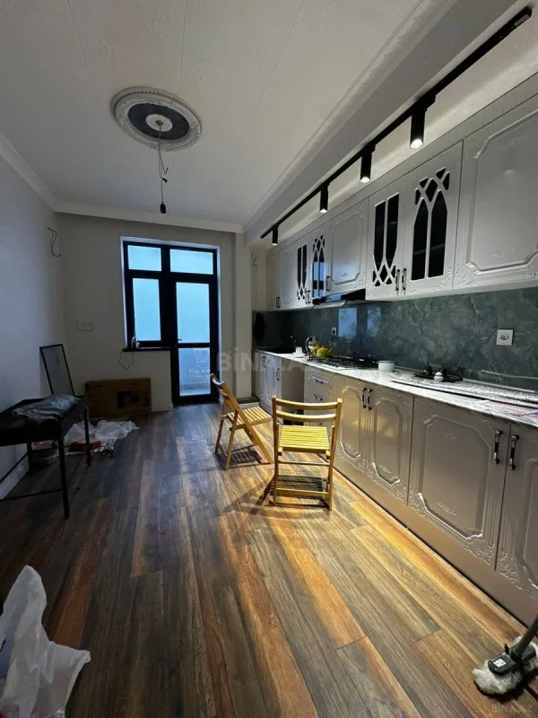 Satılır 3 otaqlı mənzil 83 m²