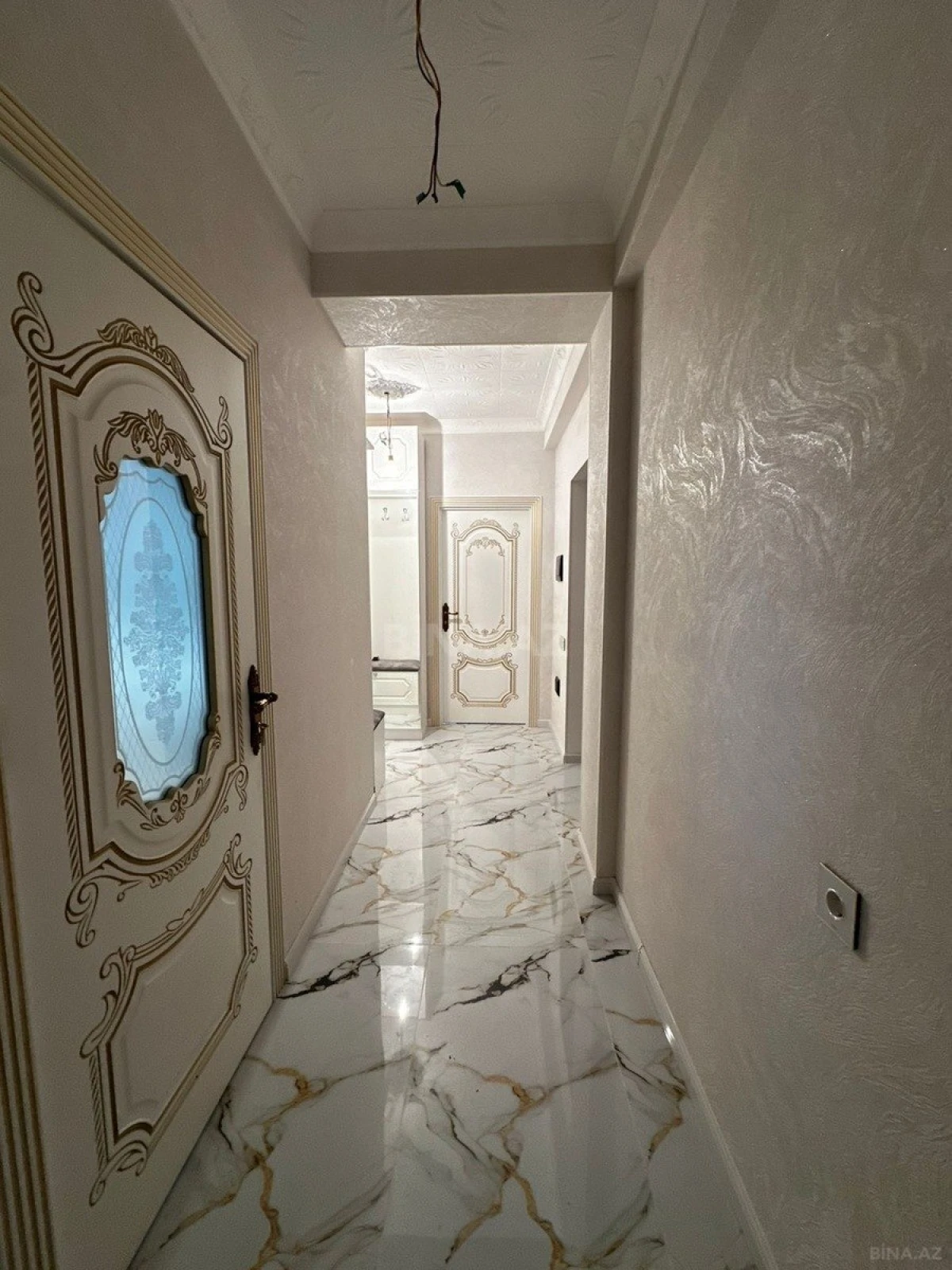 Satılır 3 otaqlı mənzil 83 m²