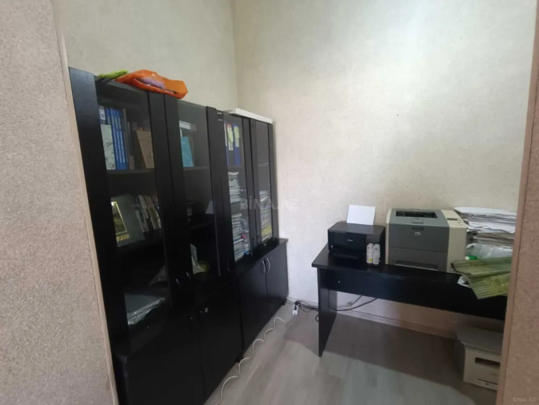 Kirayə verilir 3 otaqlı ofis 104 m²
