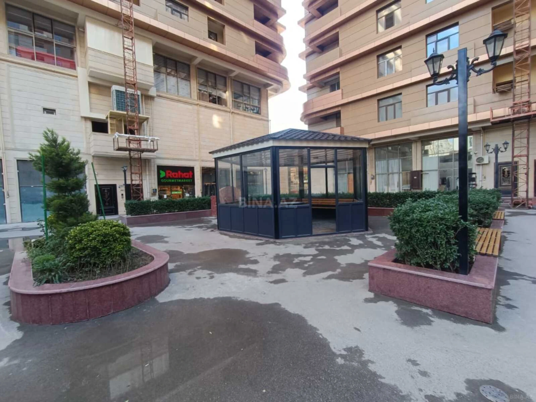 Kirayə verilir 3 otaqlı ofis 104 m²