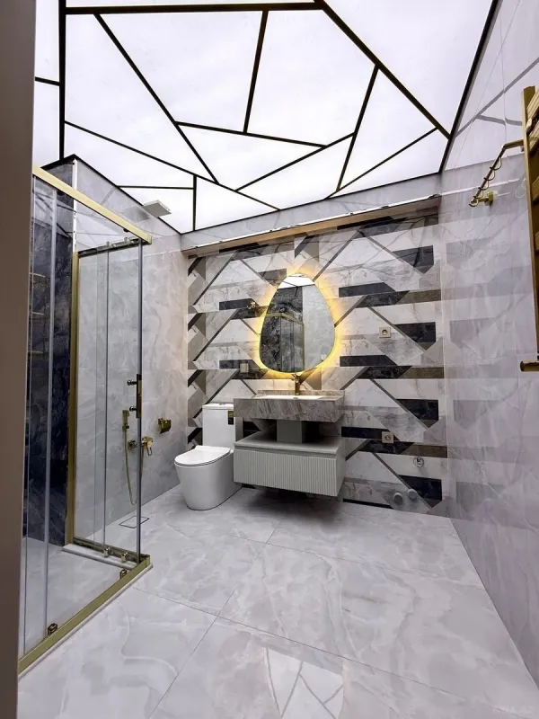 Satılır 3 otaqlı mənzil 110 m²