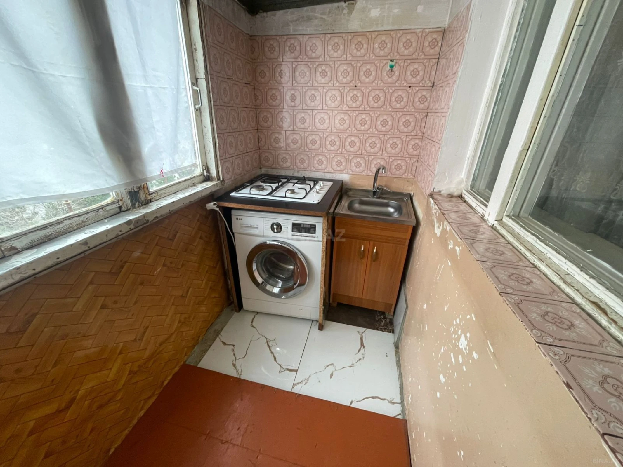 Satılır 2 otaqlı mənzil 55 m²