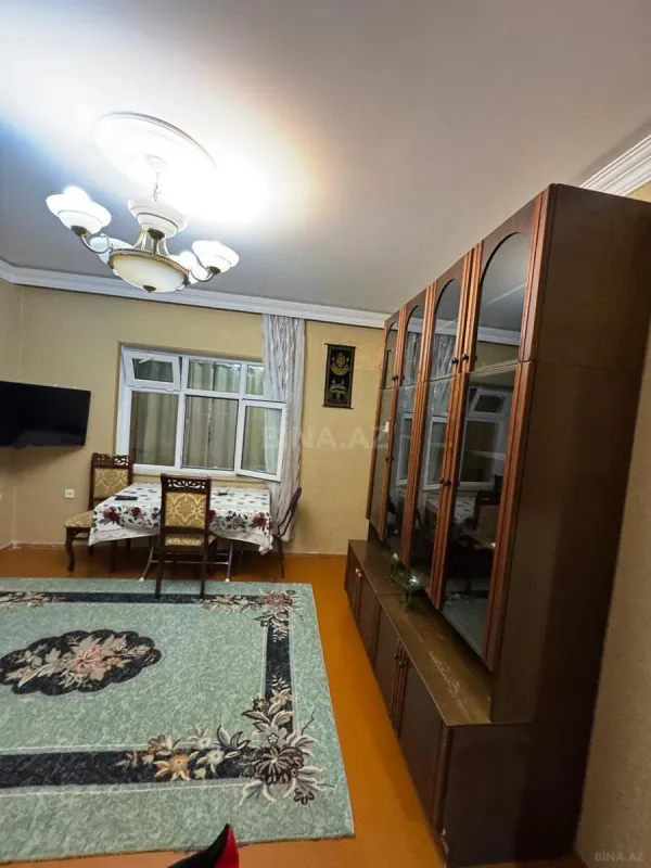 Kirayə verilir 2 otaqlı mənzil 65 m²