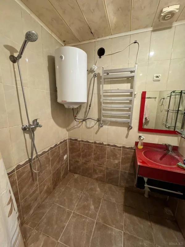 Kirayə verilir 2 otaqlı mənzil 65 m²