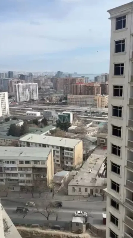 Satılır 3 otaqlı mənzil 91 m²