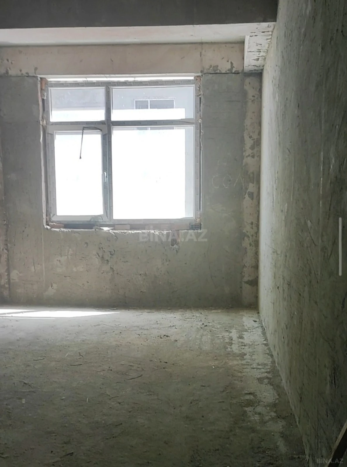 Satılır 3 otaqlı mənzil 91 m²