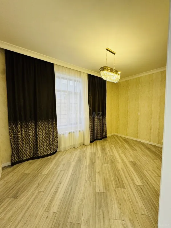 Satılır 6 otaqlı həyət evi 220 m²