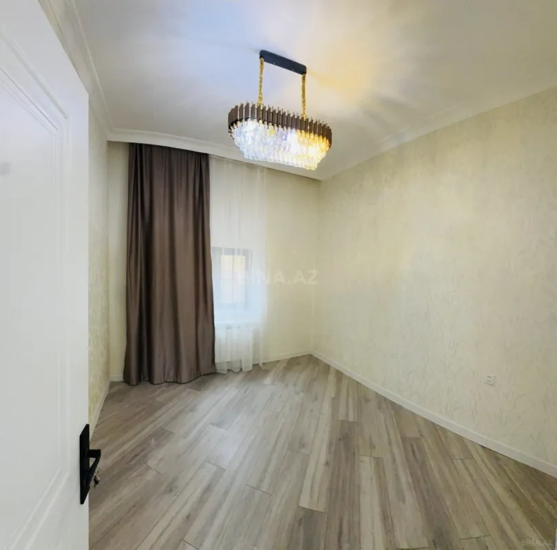 Satılır 6 otaqlı həyət evi 220 m²