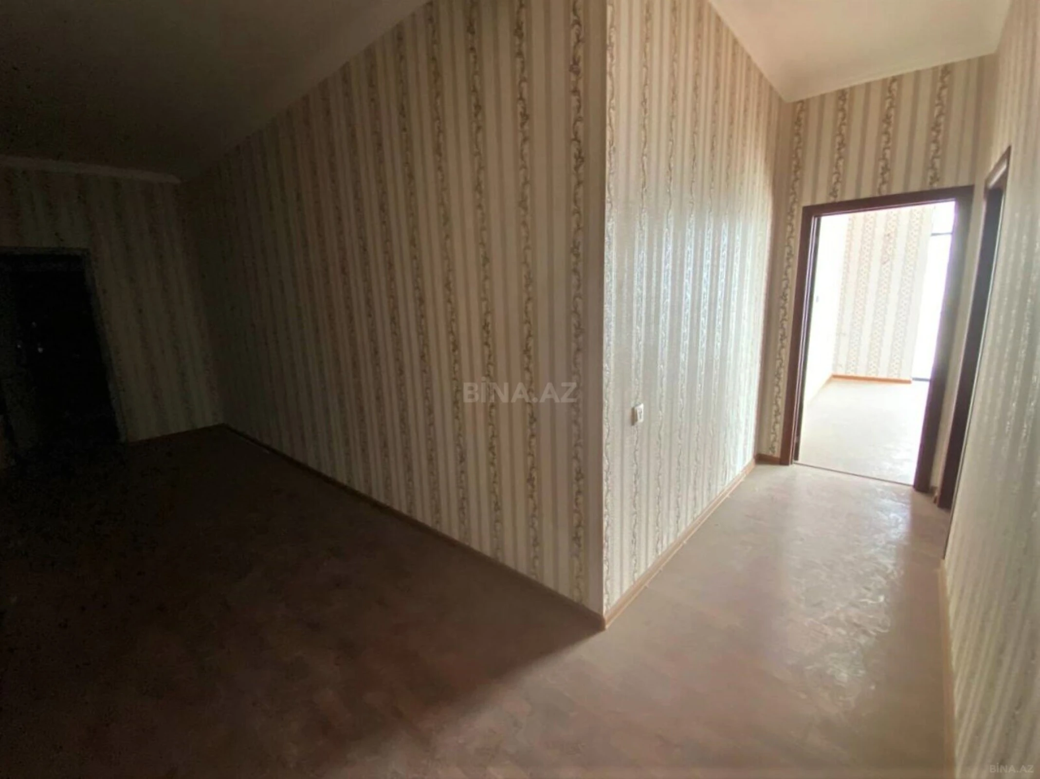 Satılır 2 otaqlı mənzil 87 m²