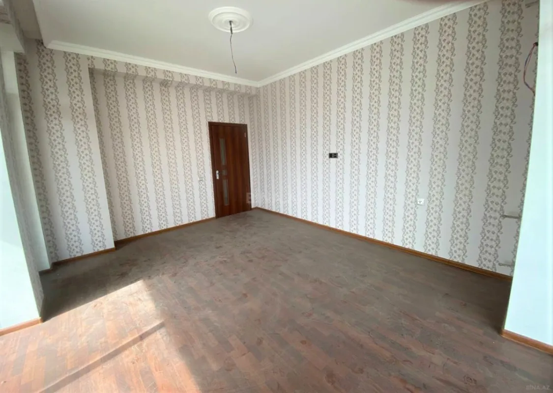 Satılır 2 otaqlı mənzil 87 m²