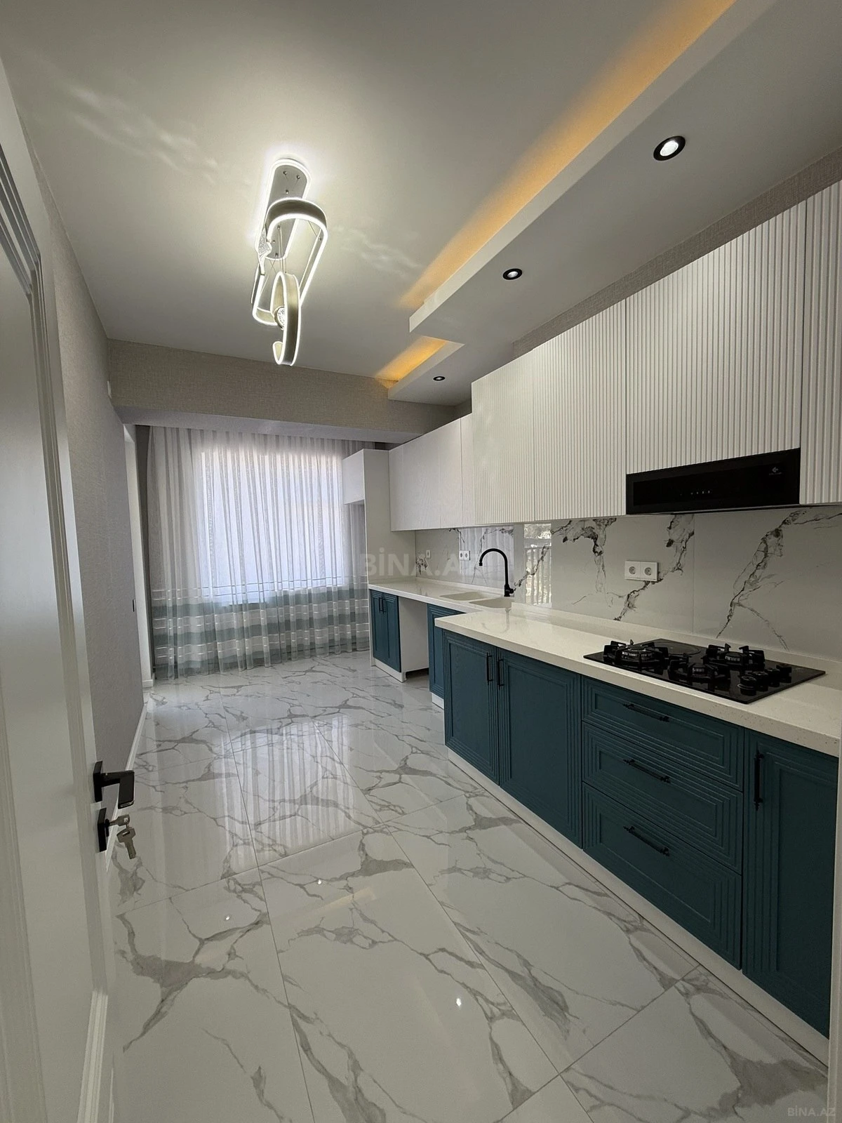 Satılır 2 otaqlı mənzil 80 m²