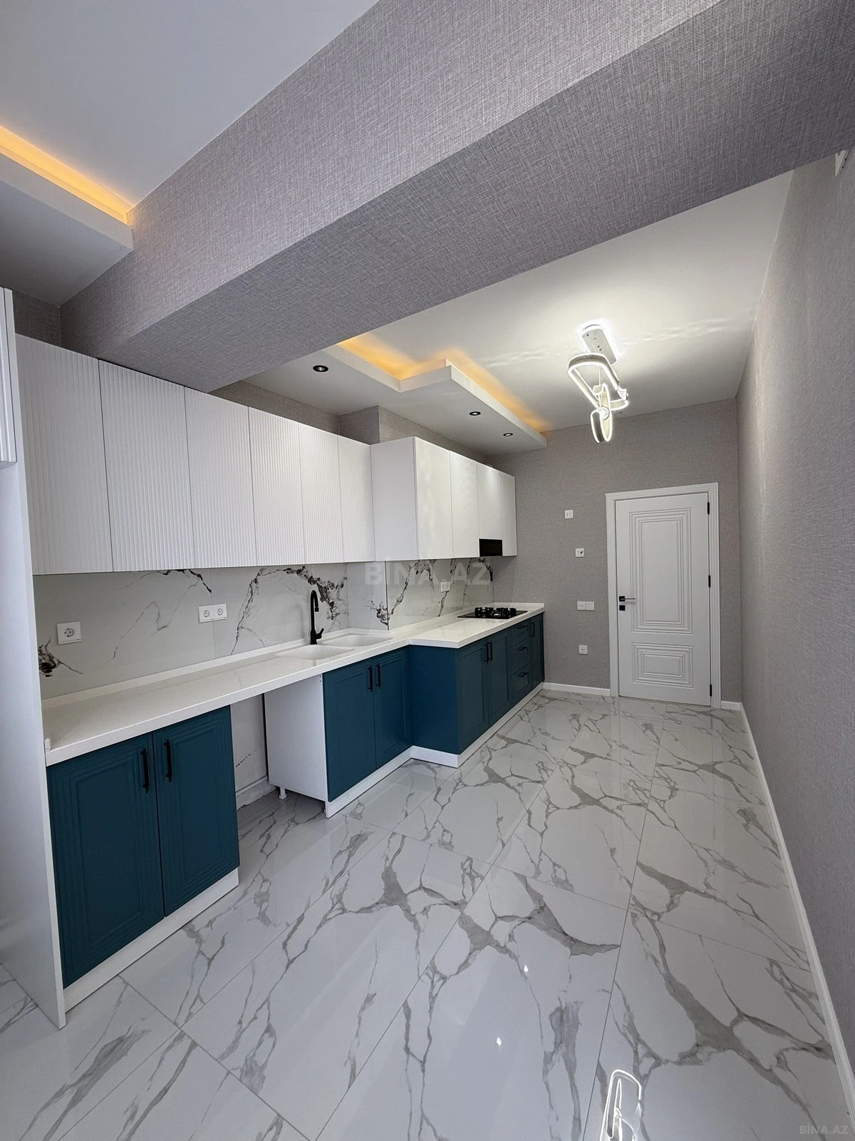 Satılır 2 otaqlı mənzil 80 m²