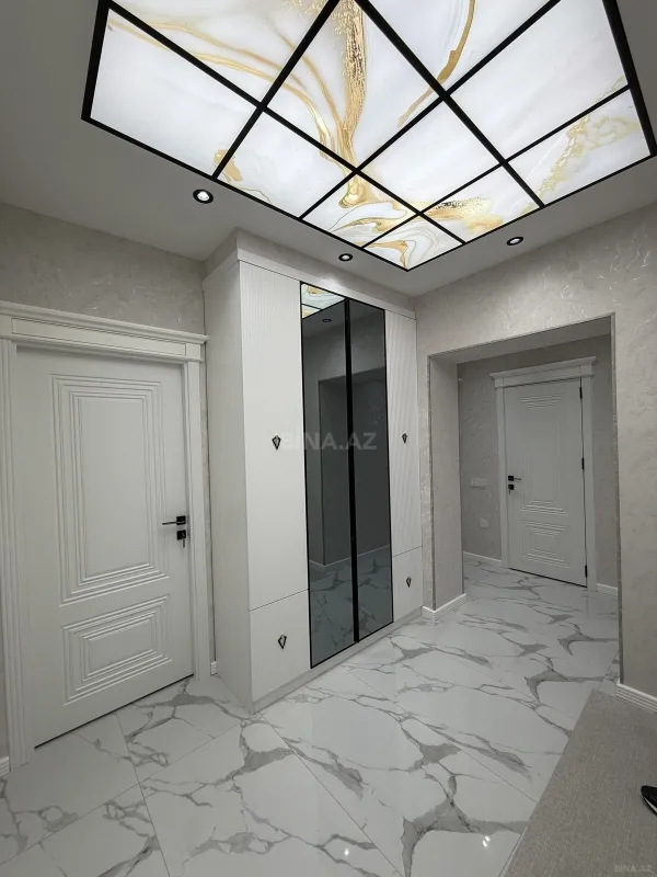 Satılır 2 otaqlı mənzil 80 m²