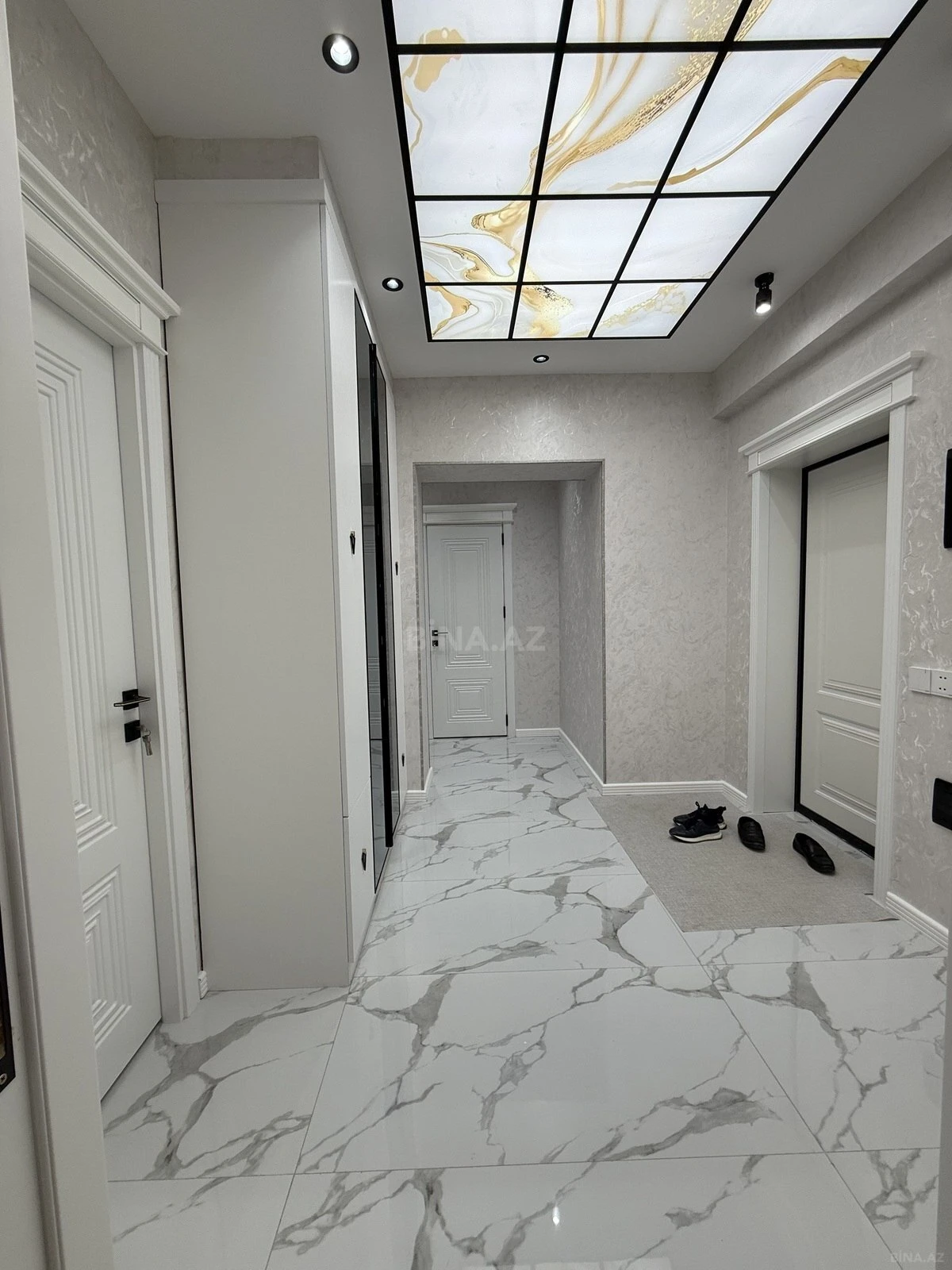 Satılır 2 otaqlı mənzil 80 m²