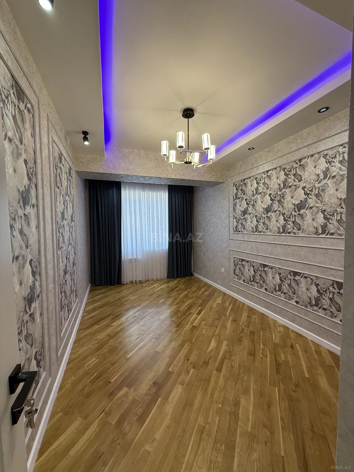 Satılır 2 otaqlı mənzil 80 m²